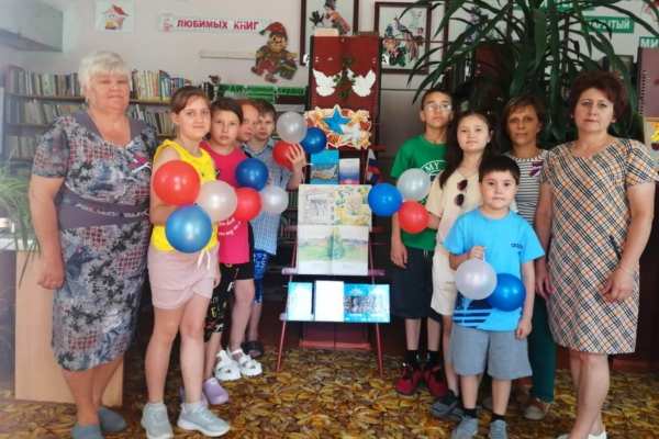 В Игрицкой сельской библиотеке прошёл обзор у книжной выставки «Имя России»