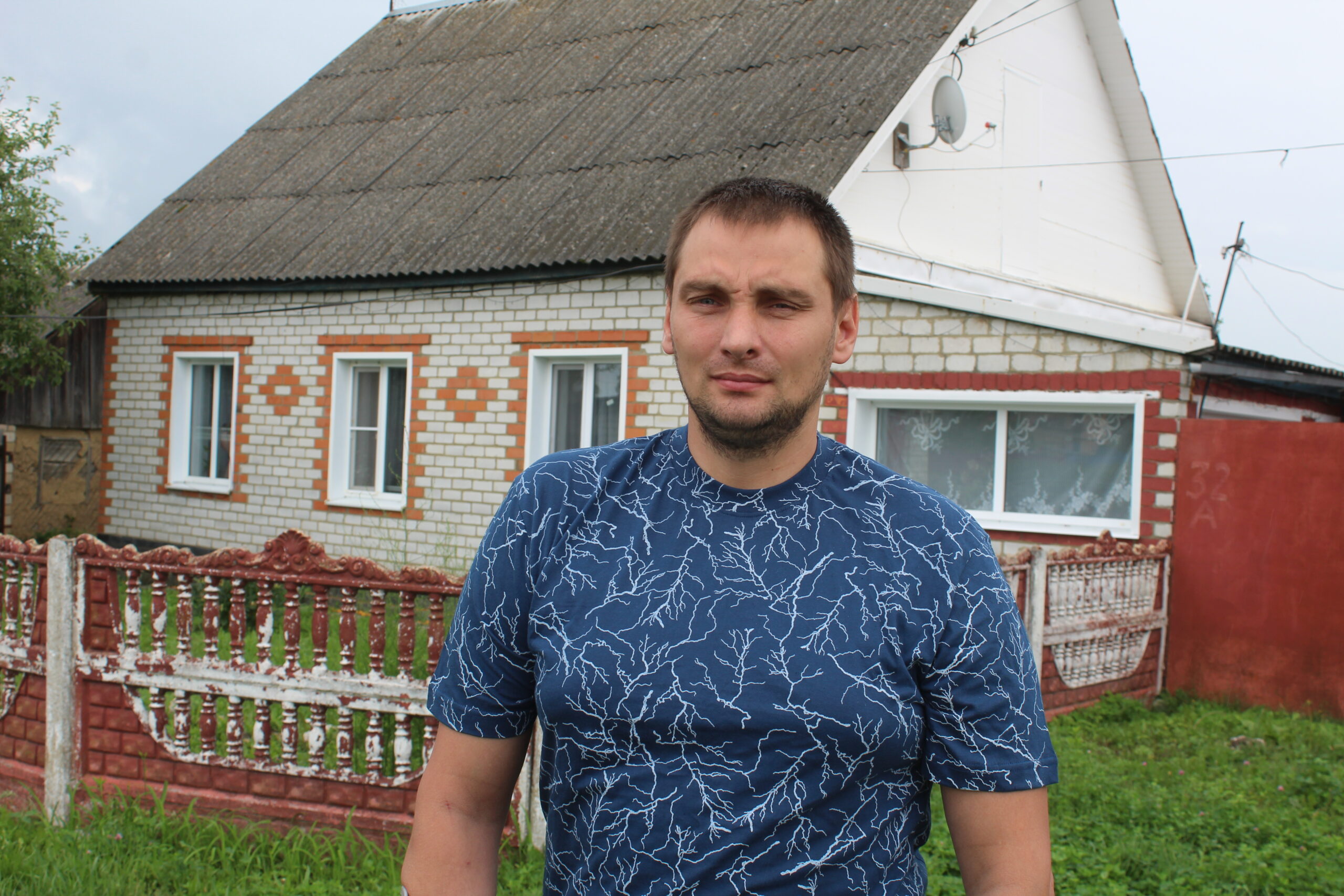 Комаричане отмечают: защита интересов Родины – почетная и ответственная миссия