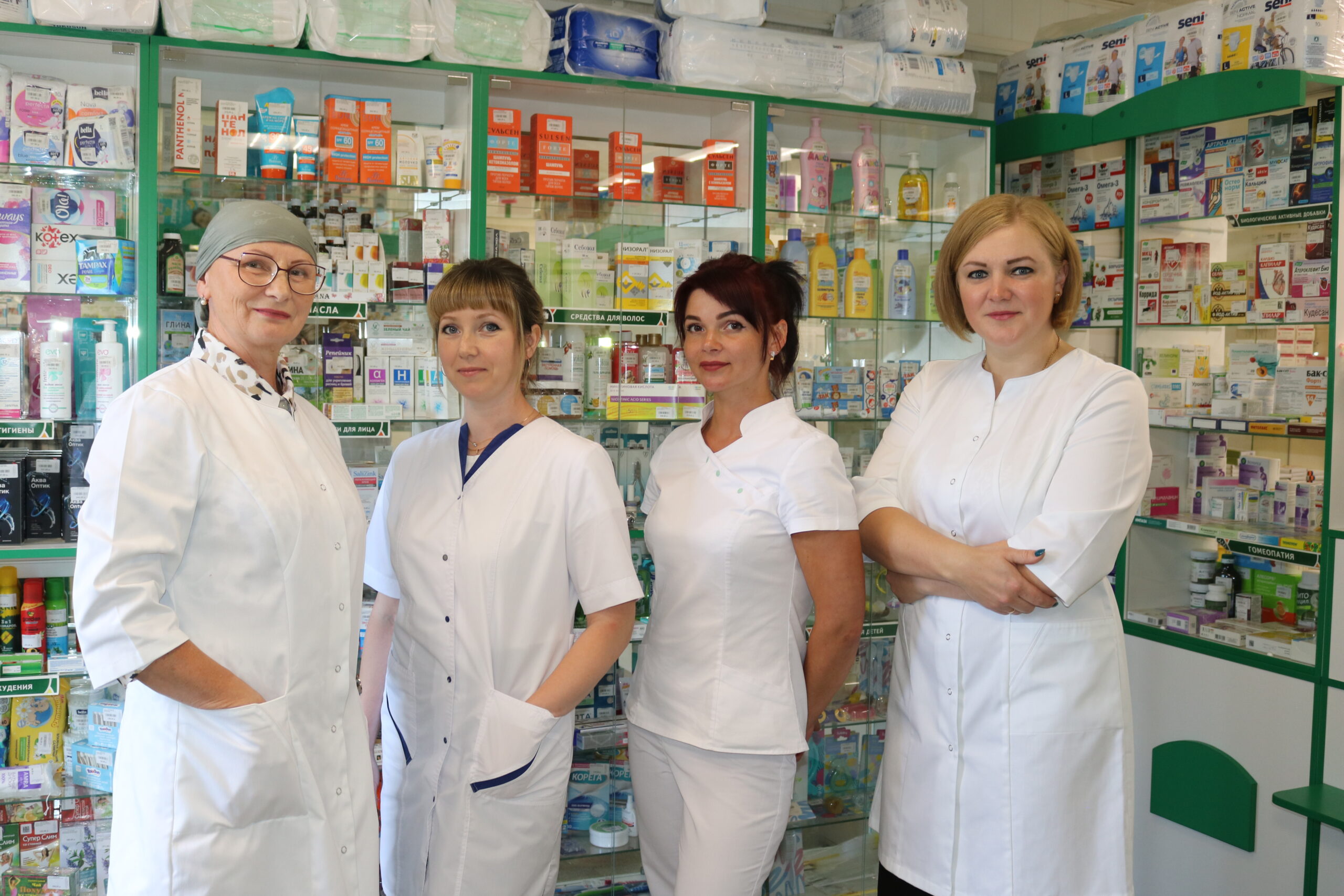 С Днем медика сердечно поздравляем, ведь фармацевт, по сути, тоже врач!