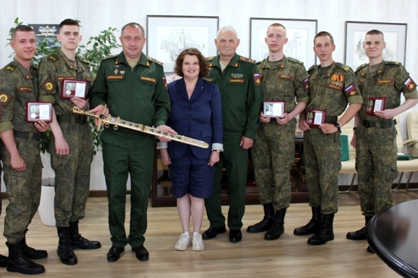 В Брянске Марина Дбар встретилась с курсантами Военного учебного центра при БГИТУ