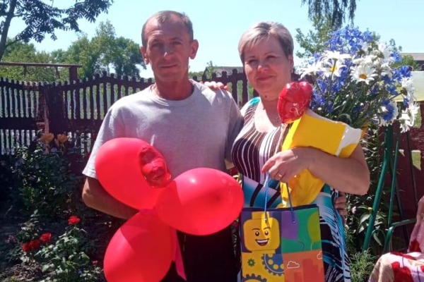 Работники культуры с. Игрицкое провели акцию-поздравление «И верность, и любовь храня»