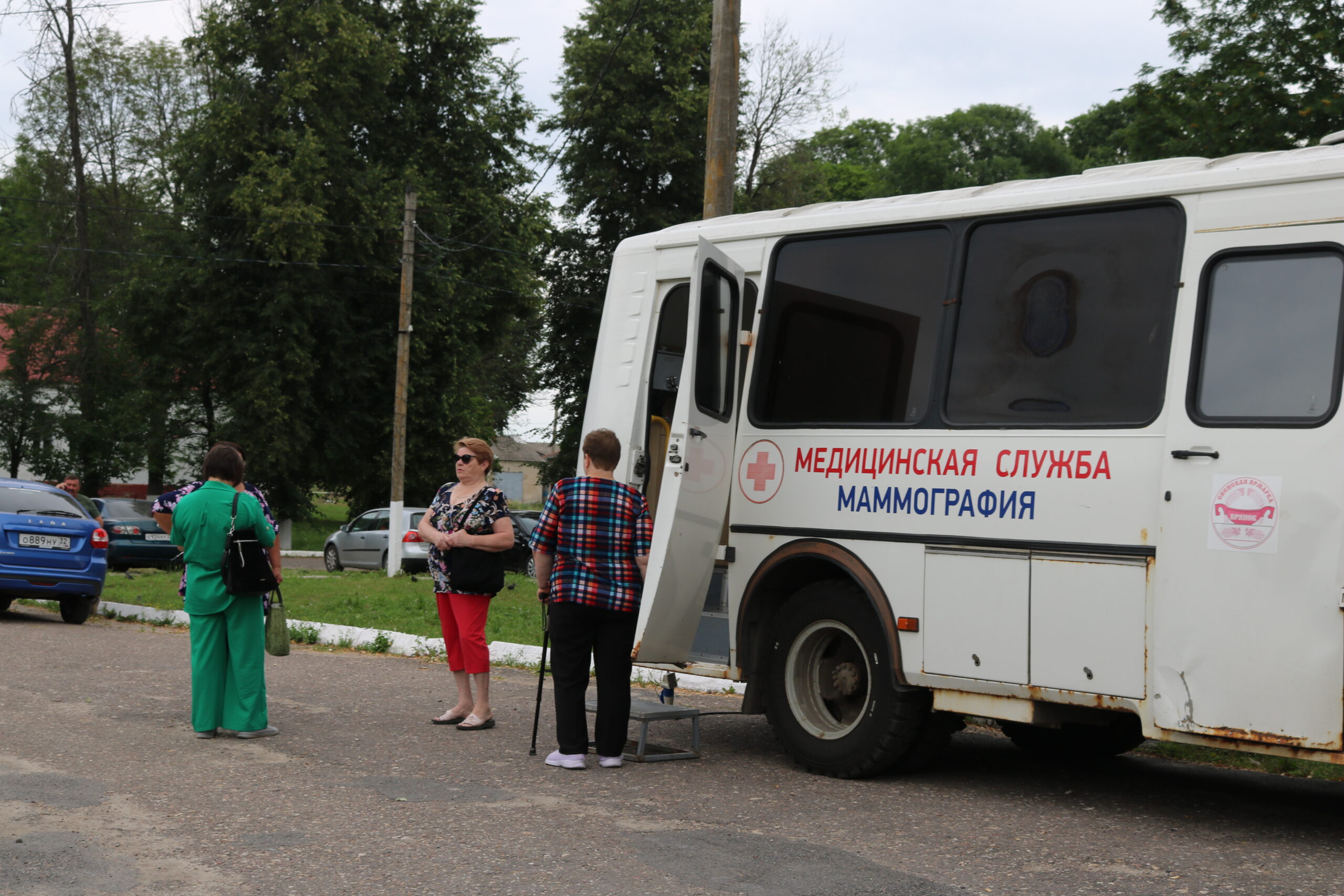 В  комаричскую ЦРБ еженедельно приезжает маммограф