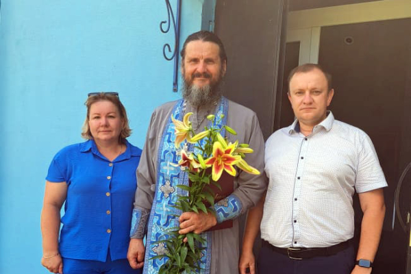 Настоятель храма в честь иконы Божией Матери Державная в поселке Комаричи иерей Игорь Островский отметил 60-летие