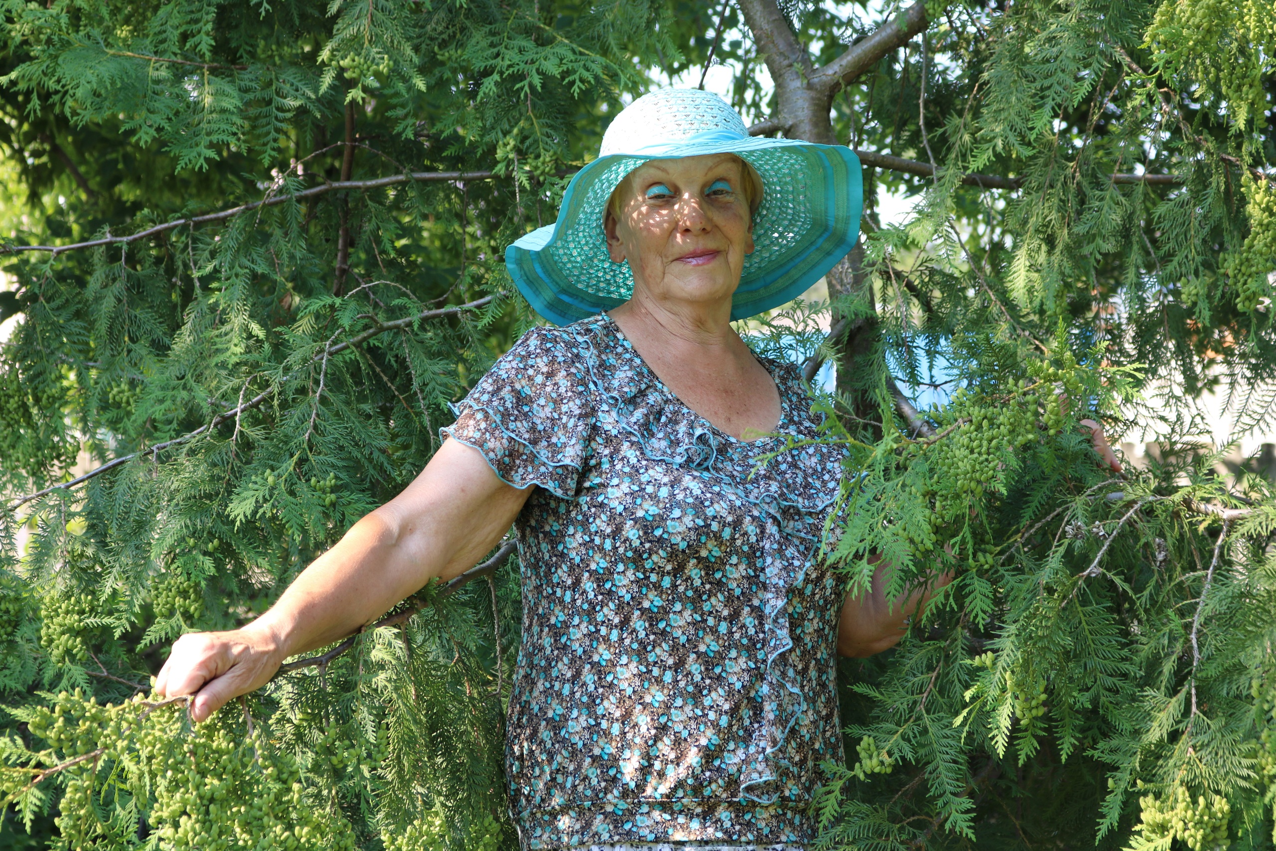 75-летний юбилей отмечает жительница поселка Комаричи Елена Ивановна Полябина