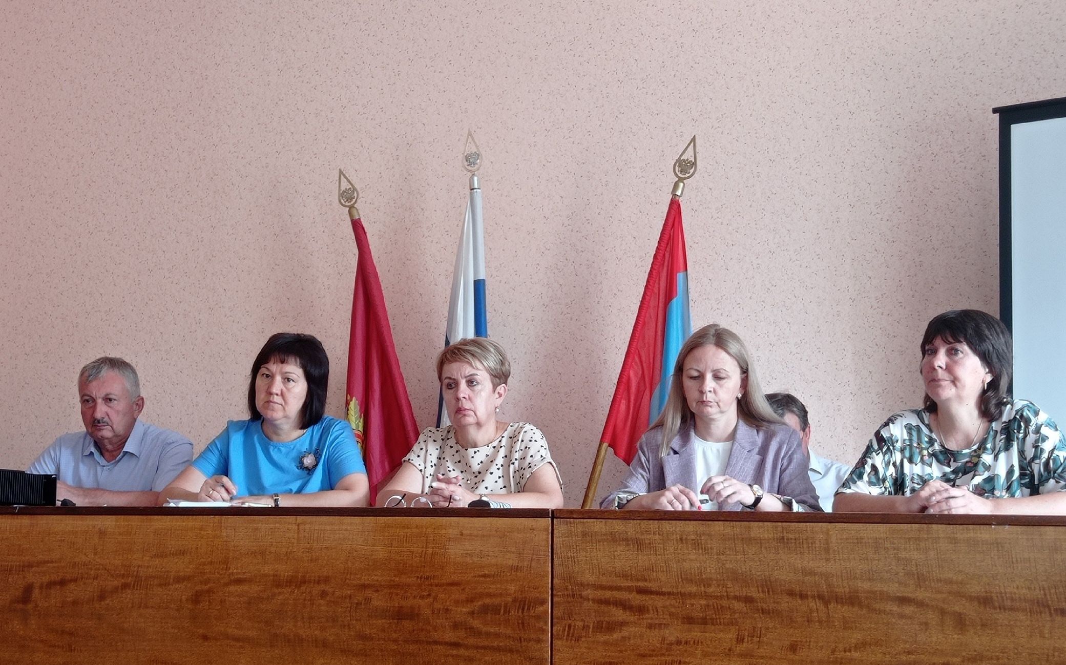 В  Комаричском районе  обсудили подготовку к отопительному сезону