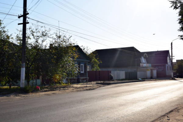 В брянском Климово продолжается ремонт автодороги по улице Октябрьской