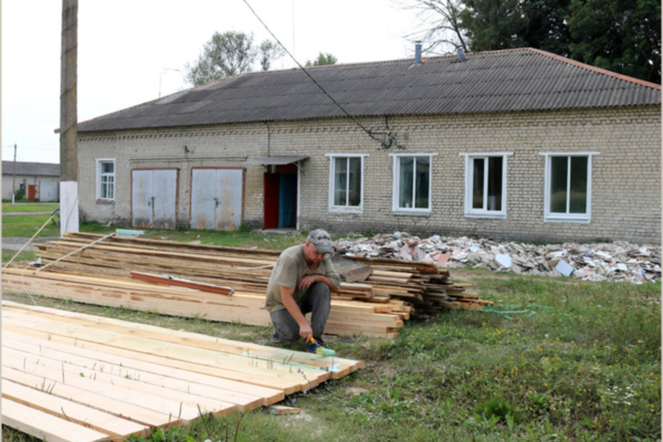 В Комаричской больнице начали ремонт пищеблока