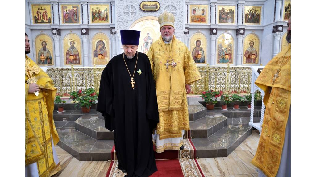 Орден Серафима Саровского III степени вручили  брянскому священнику Сергию Кузнецову