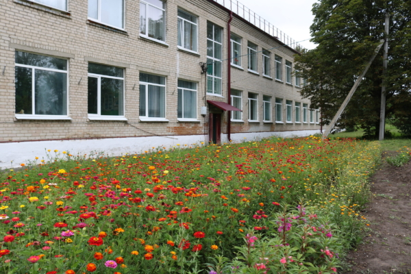 Бочаровская средняя школа Комаричского района практически уже готова для занятий учащихся