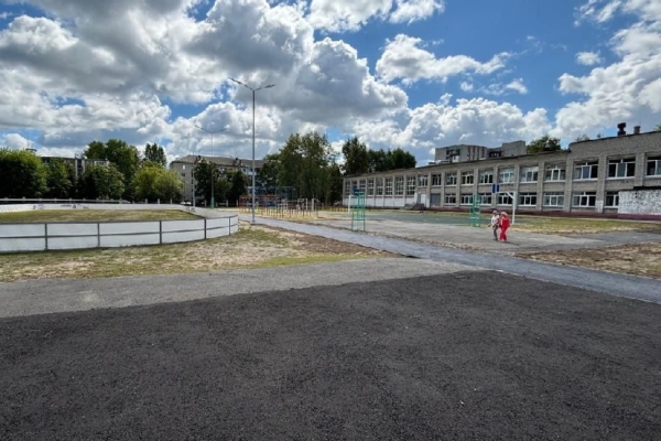 В школах Бежицкого района Брянска продолжаются строительные работы