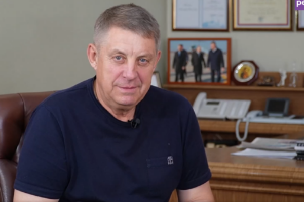 Губернатор Александр Богомаз дал интервью редактору ИА Регнум Марине Ахмедовой