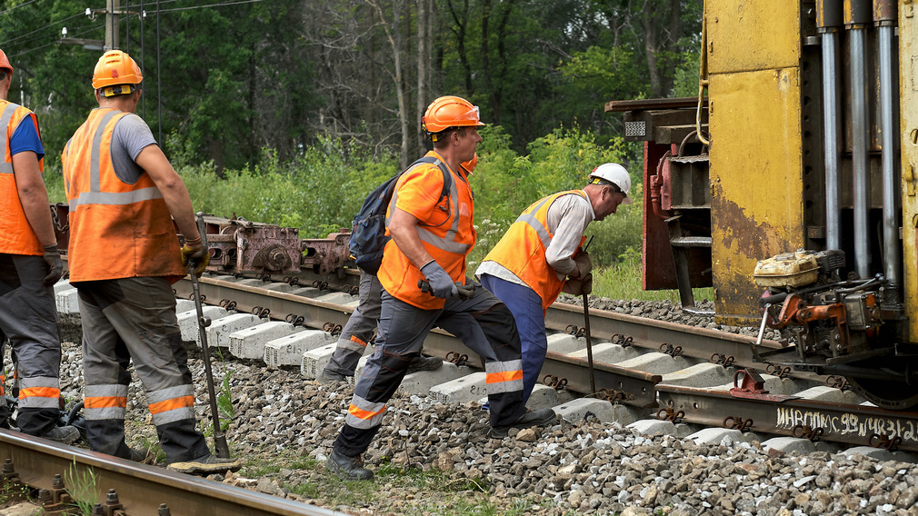 Жителей Комаричского района предупреждают, что изменится расписание нескольких пригородных поездов