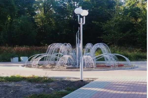 В Дятьково по нацпроекту продолжается благоустройство городского парка