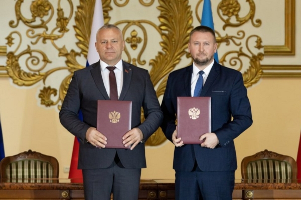 Спикер Брянской областной Думы Валентин Суббот посетил Луганскую Народную Республику с рабочим визитом