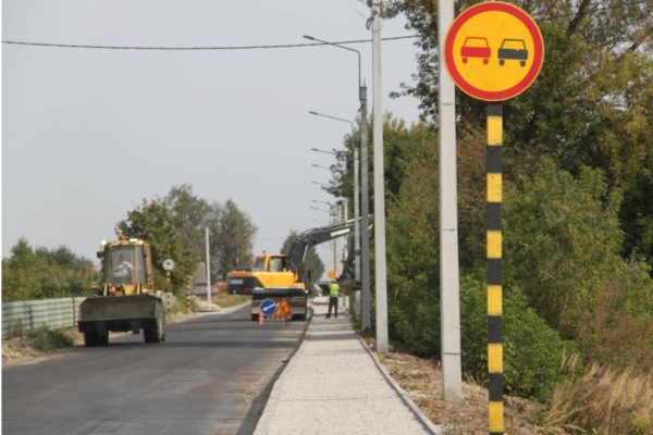 Под Брянском по нацпроекту продолжается капремонт автодороги Бордовичи-Отрадное