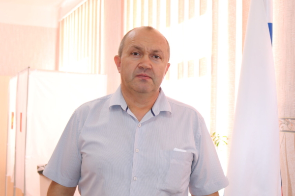 На территории Комаричского района открылись избирательные участки