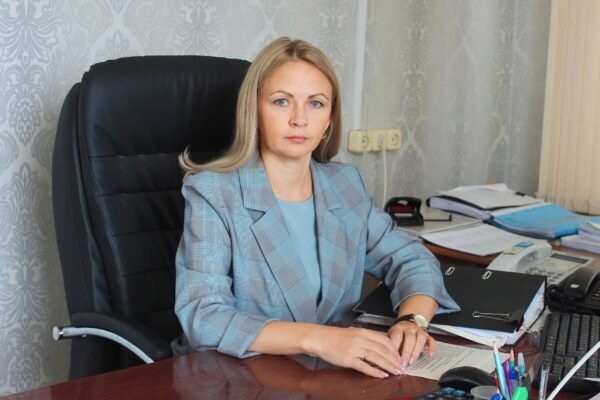 Комаричские финансисты принимают поздравления с профессиональным праздником