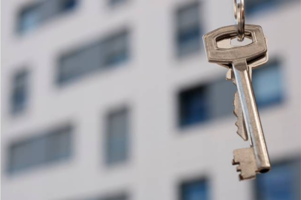 В Брянске двум тренерам предоставят квартиры