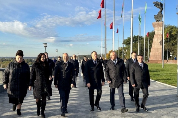 В Могилёве брянская делегация обсудила укрепление деловых связей