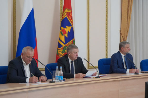 Брянский губернатор потребовал дать правовую оценку каждому факту сбоя в подаче тепла