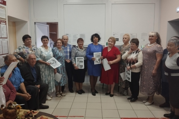 В Комплексном центре социального обслуживания населения Комаричского района провели лекцию-беседу «Осторожно: мошенники!»