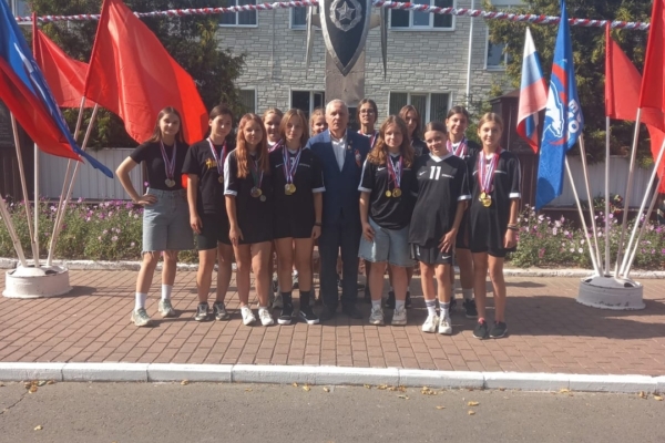 Сборная команда Комаричской СШ «Юность» приняла участие в первенстве Брянской области по волейболу среди девочек