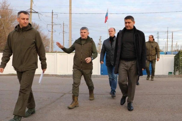 Андрей Рюмин встретился с энергетиками Группы «Россети», работающими в приграничных районах Курской области