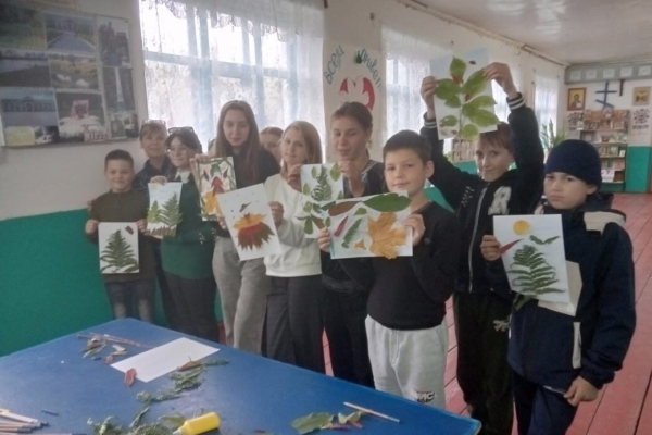 В Усожском сельском клубе провели литературный час «Осень в творчестве известных поэтов-классиков»