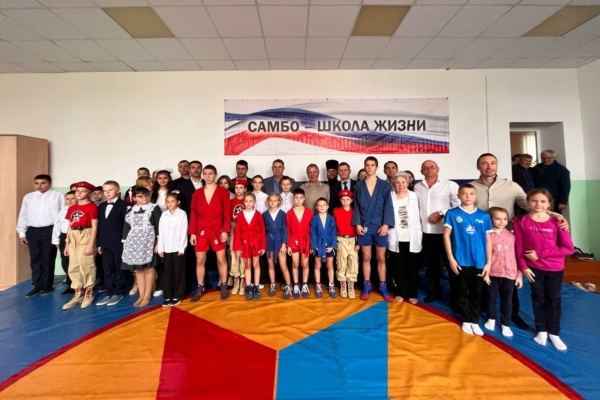 В селе Алешенка Навлинского района в рамках реализации проекта «Сельское самбо» открыли спортивную секцию