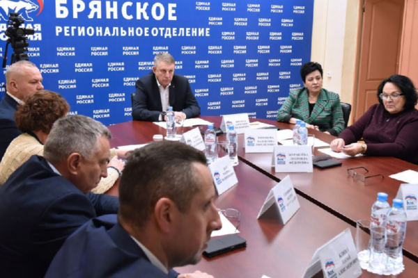 Губернатор Александр Богомаз рассказал о строительстве и ремонте брянских школ