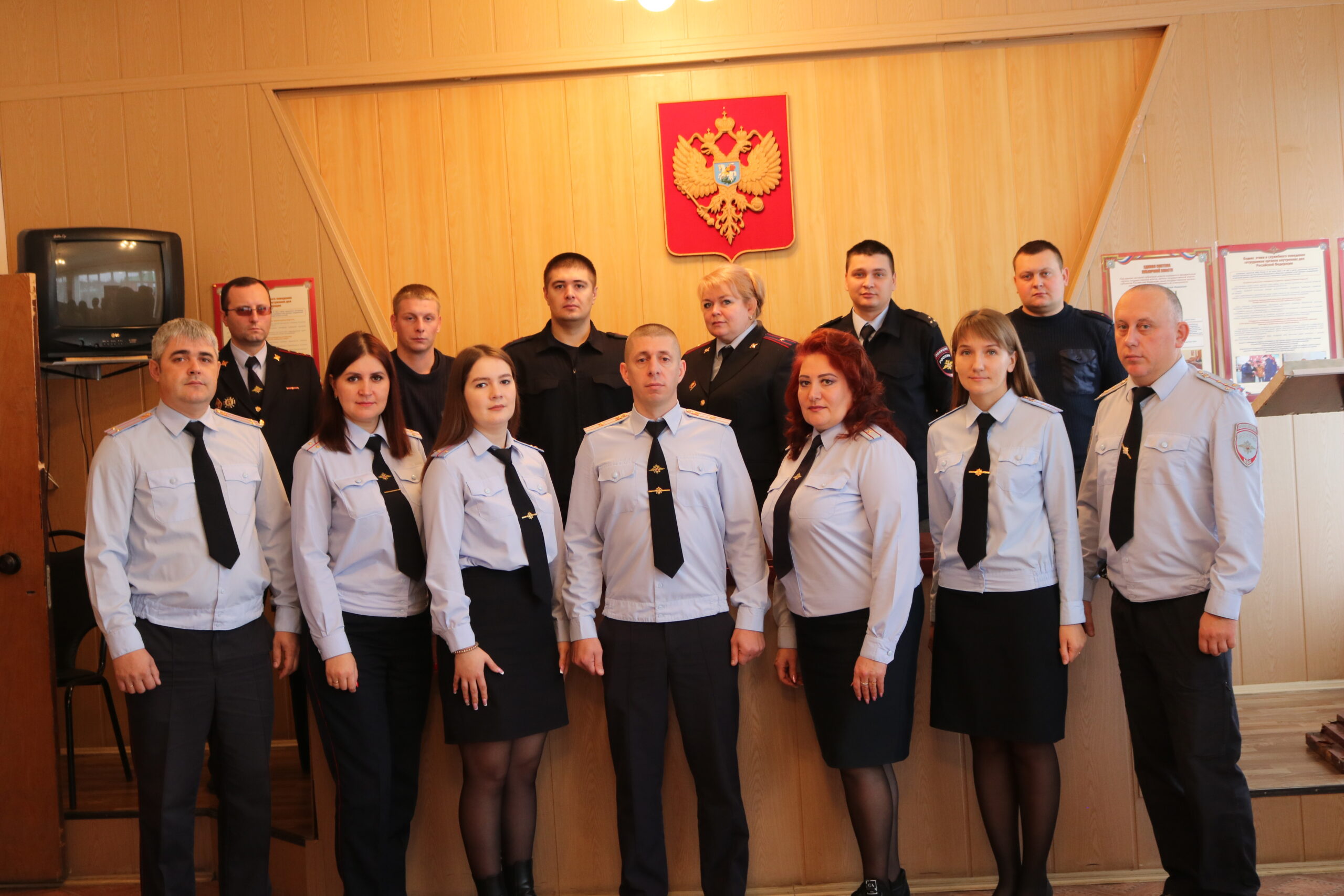 Комаричские сотрудники органов внутренних дел отмечают профессиональный праздник