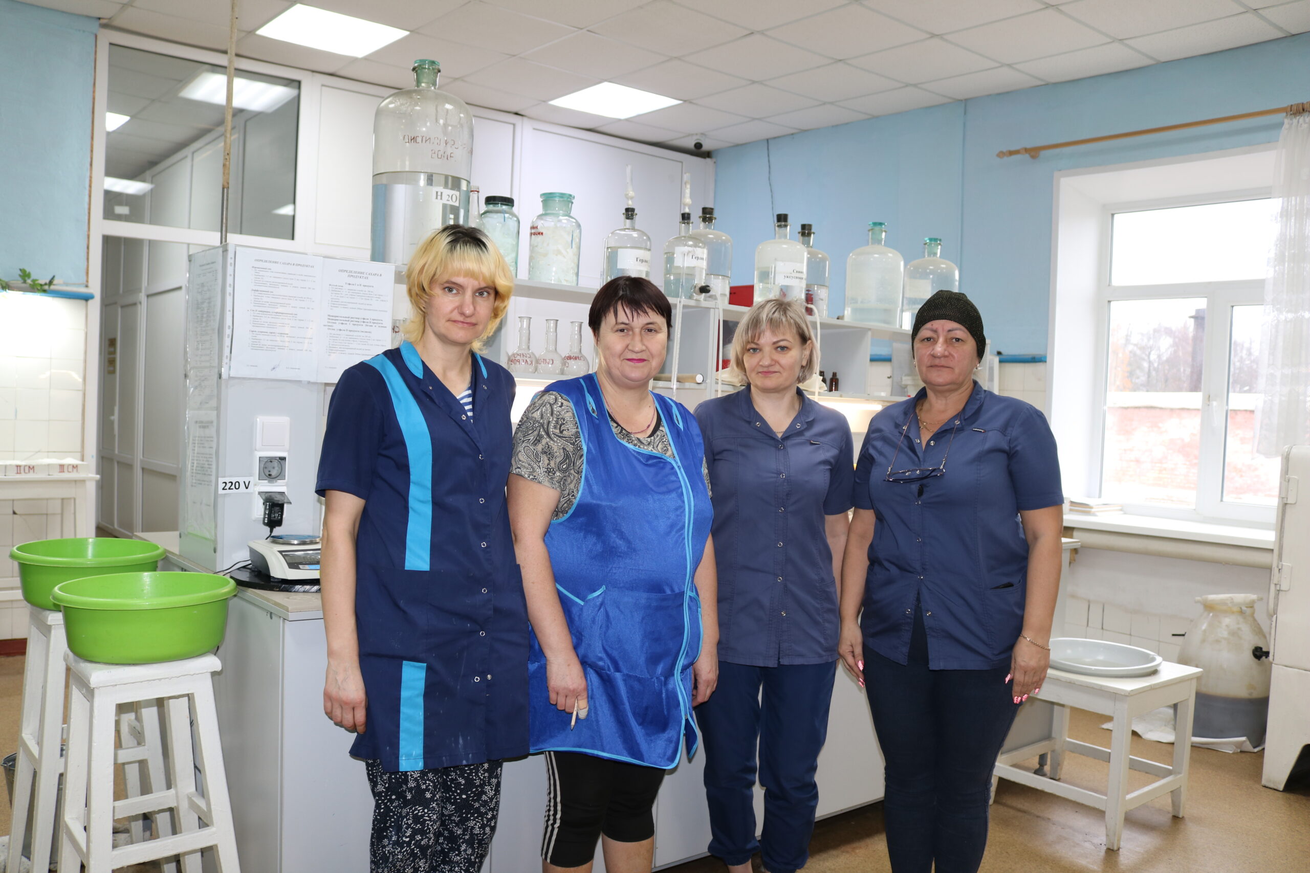 Лопандинские сахаровары отмечают профессиональный праздник