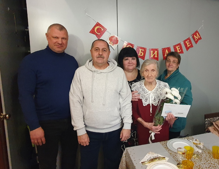 100-летний юбилей отметила долгожительница Фокинского района Брянска