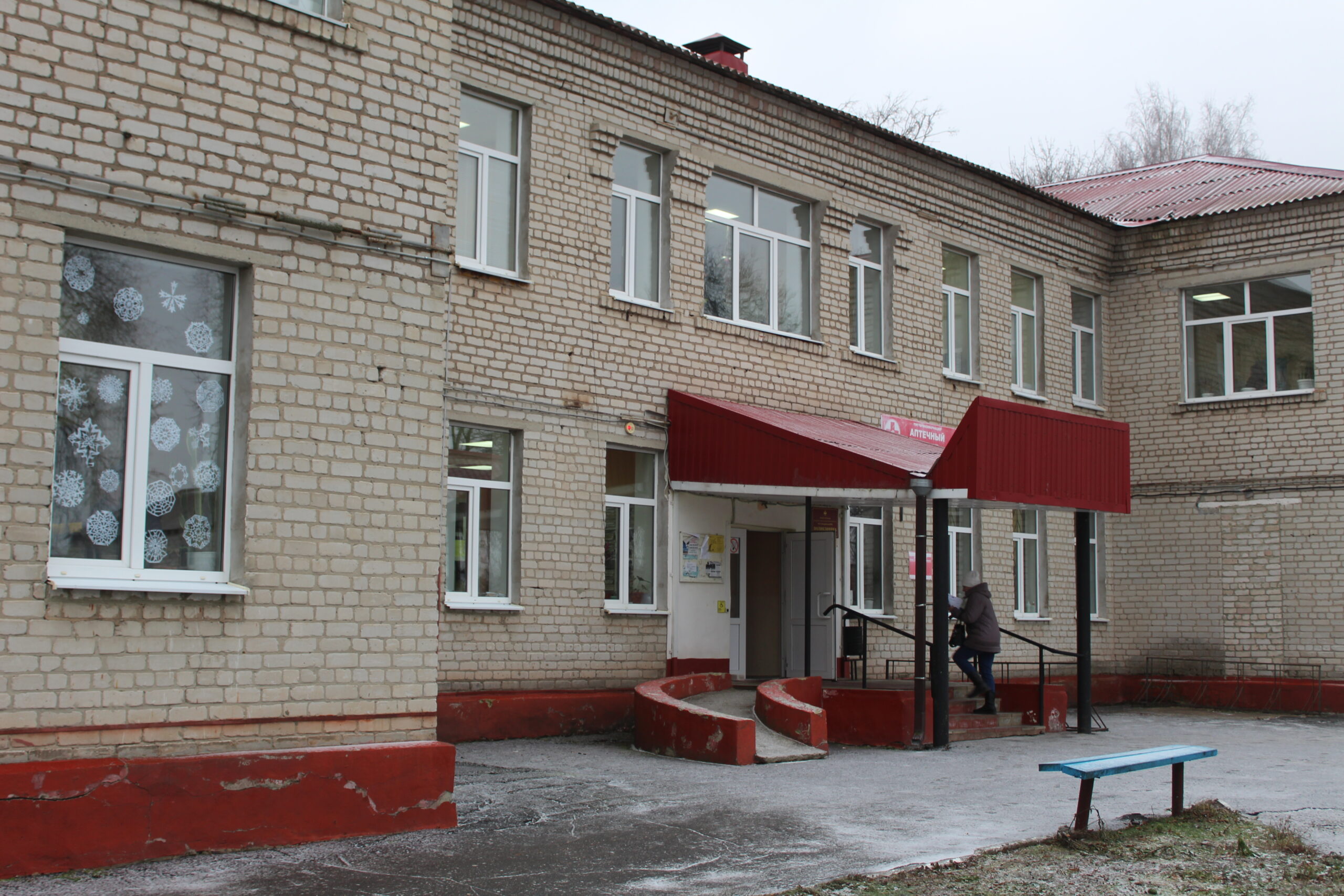 В Комаричскую районную больницу в ФАПы поступило оборудование более чем на 2 миллиона рублей