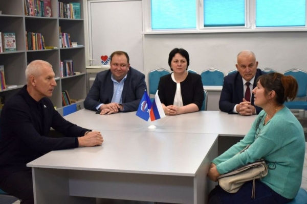 Суражский район Брянщины посетил глава комитета Госдумы по физкультуре и спорту Олег Матыцин