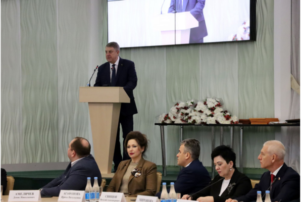 В Брянске чествовали лучших представителей научного сообщества