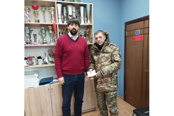 Бойцу «БАРС-Брянск» Игорю Ивкину торжественно вручили золотой знак ГТО