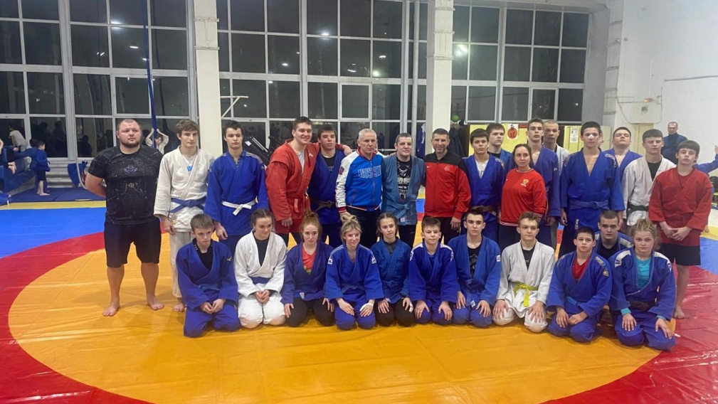 Мастер-класс для брянских борцов провели   герои СВО