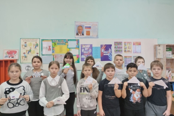 Орлята Лопандинской школы приняли участие в акции «Письмо солдату»