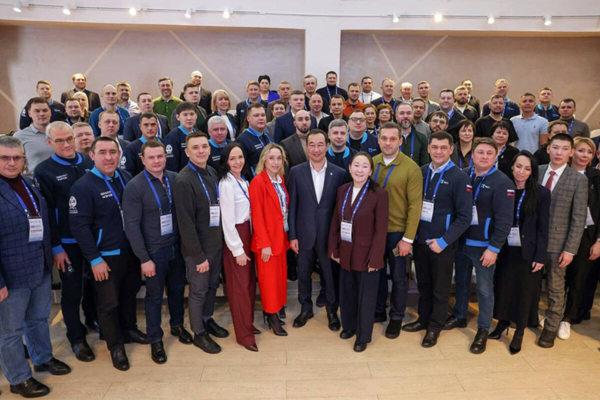 Глава администрации Карачевского района Руслан Егоров принял участие в «Школе мэров» в Якутии