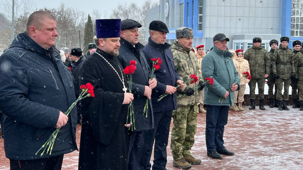 В Брянске отмечается 36-я годовщина вывода Советских войск из Афганистана