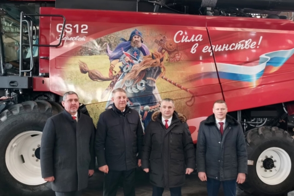 Александр Богомаз с Иваном Крупко посетили завод «Брянсксельмаш» – филиал компании «Гомсельмаш»