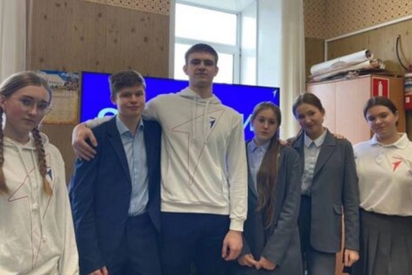 Севские школьники активно участвуют в мероприятиях Первых