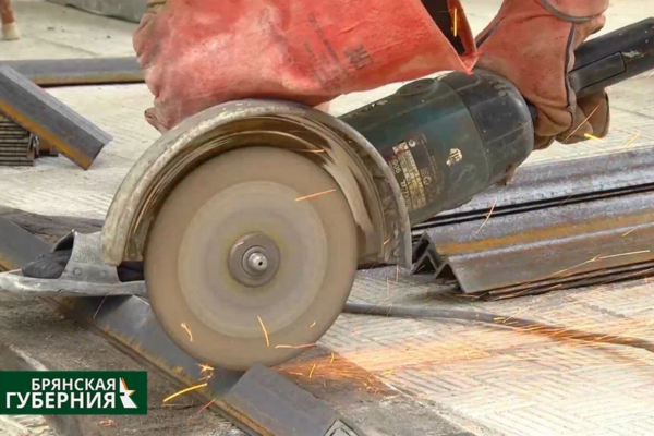 В брянском селе Гордеевка благоустроят два двора