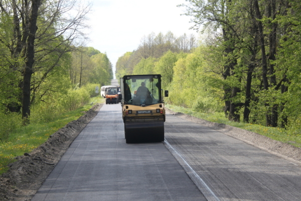 В Комаричском районе отремонтируют участок автодороги Комаричи-Севск