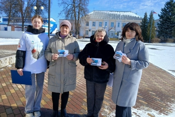 Волонтеры Комаричского механико-технологического техникума провели блиц-викторину «Загадки Тавриды»