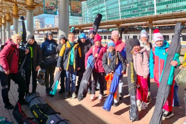 Юные брянские лыжники участвуют в соревнованиях «Пионерская правда»