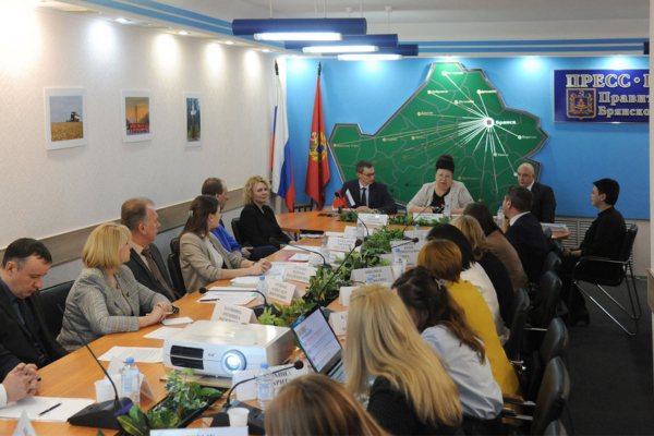 На Брянщине подвели итоги работы по повышению финансовой грамотности за 2024 год