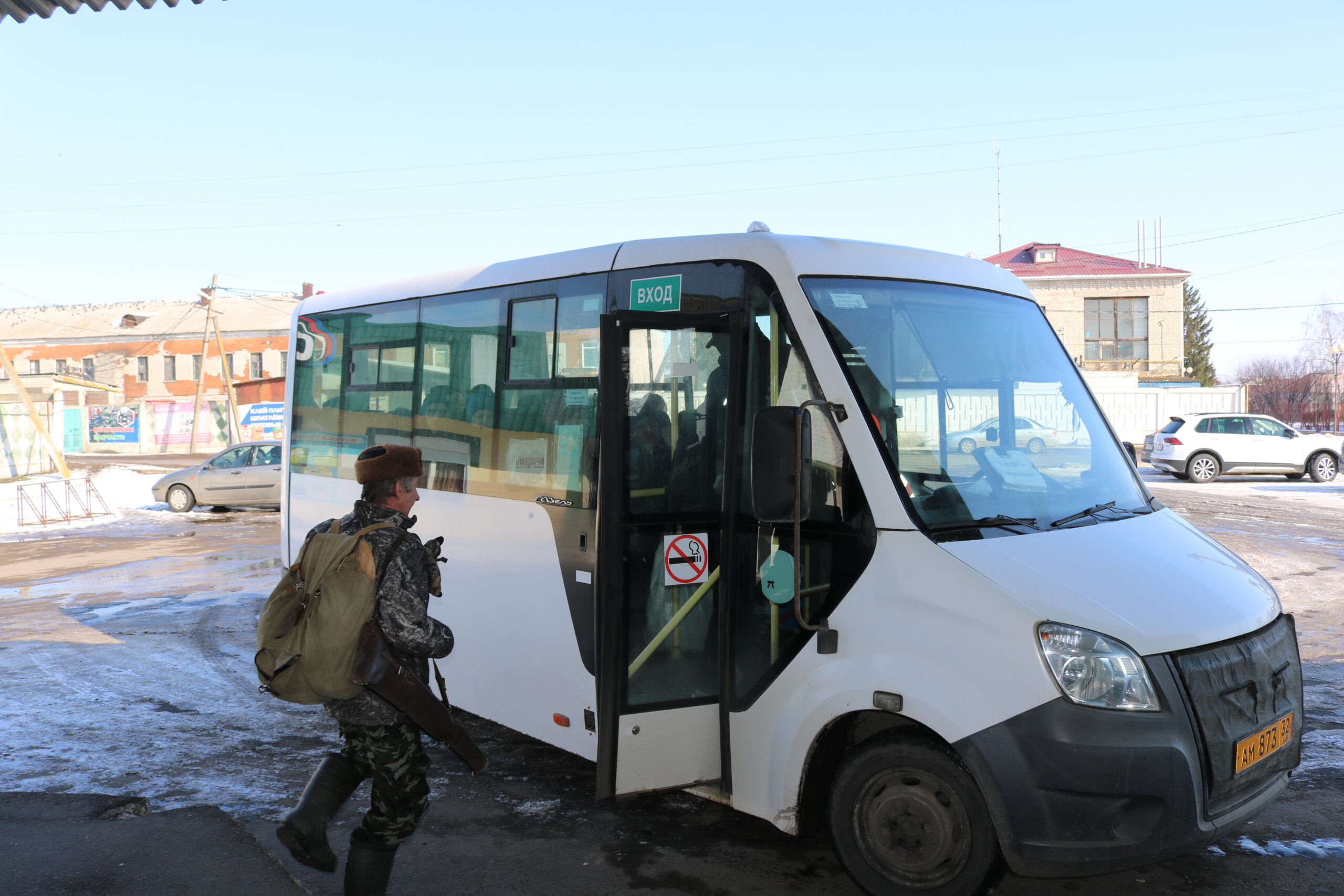 Комаричане выбирают автобус