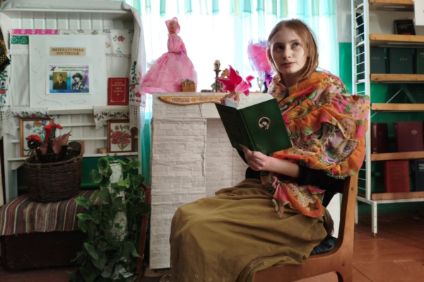 Ко Дню поэзии в библиотеке Комаричского механико-технологического техникума состоялась литературная гостиная «Поэты Серебряного века»